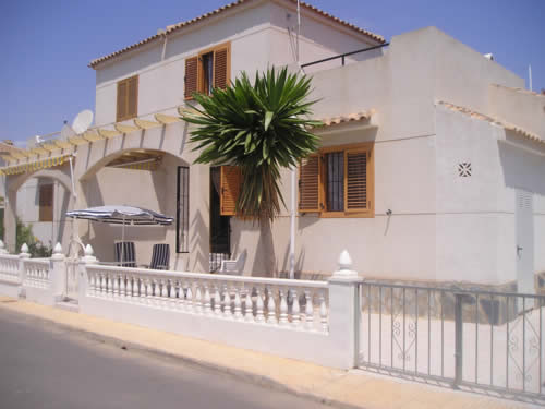 The front of Farmers Lodge